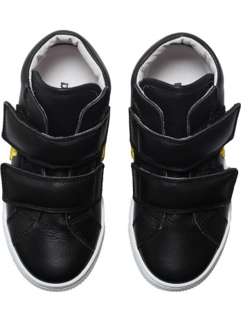 Kids Sneaker with Velcro fastener