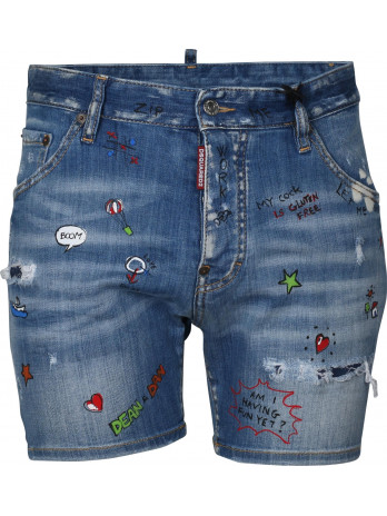 Grafiken und Logo Jeansshorts