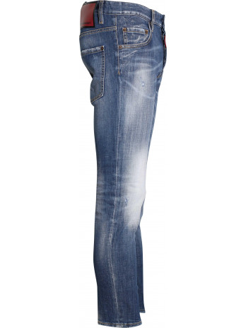 Distressed Skater Jeans
