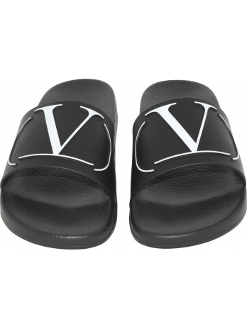 V Logo Gummisandalen