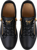Frankie Sneaker