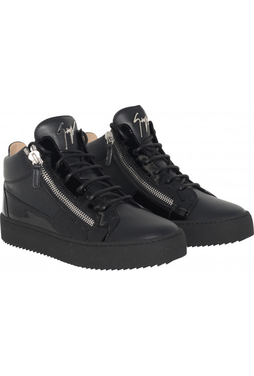Kriss Mid-Top Sneaker