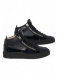 Kriss Mid-Top Sneaker