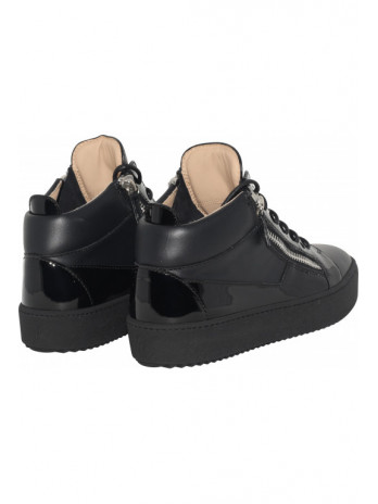Kriss Mid-Top Sneaker