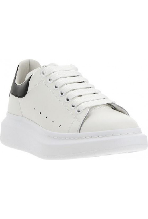 Oversized Sneaker