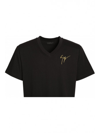 V-Schnitt T-Shirt