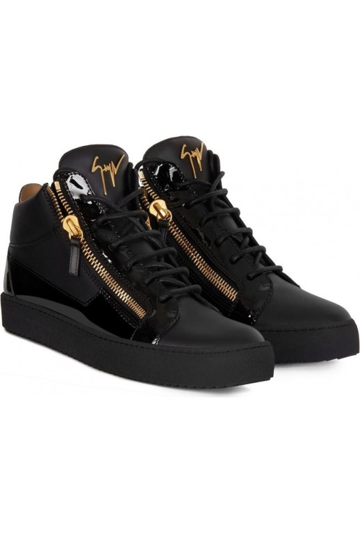 Mid Top Sneaker