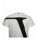 V Logo T-Shirt