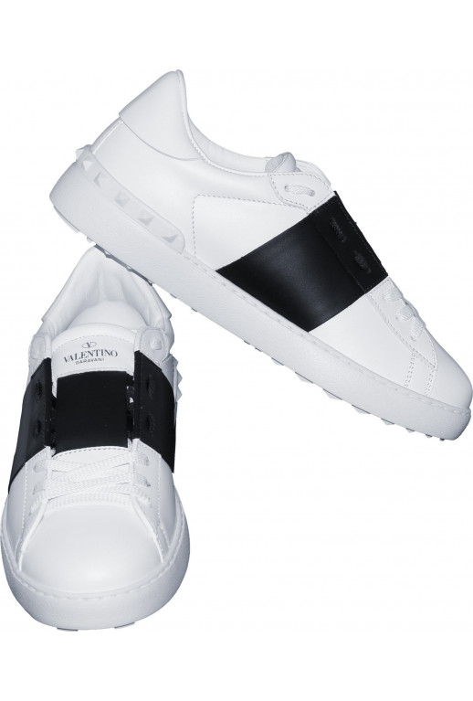 Rockstud Sneaker