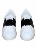 Rockstud Sneaker