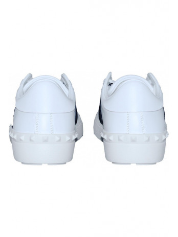 Rockstud Sneaker