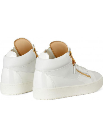 Mid Top Sneaker